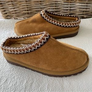 Sox Tab slippers size 5